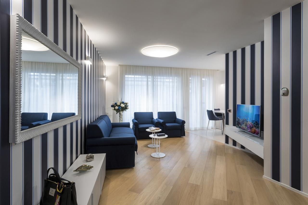 Embassy Aparthotel Ріміні Екстер'єр фото
